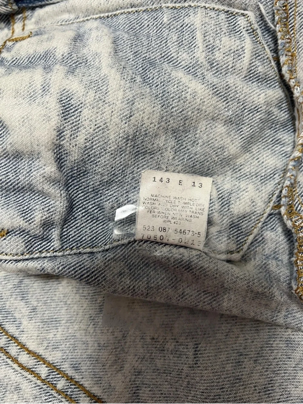 Vintage Levi’s 70507-0219 Acid Wash Denim Trucker Jacket USA Made Size L 523 - Picture 9 of 13